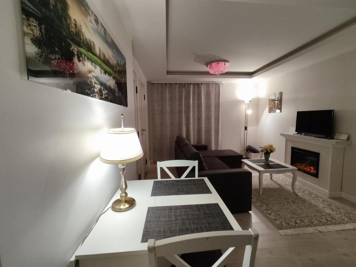 טרטו Romantic Suite With Sauna, Free Parking מראה חיצוני תמונה